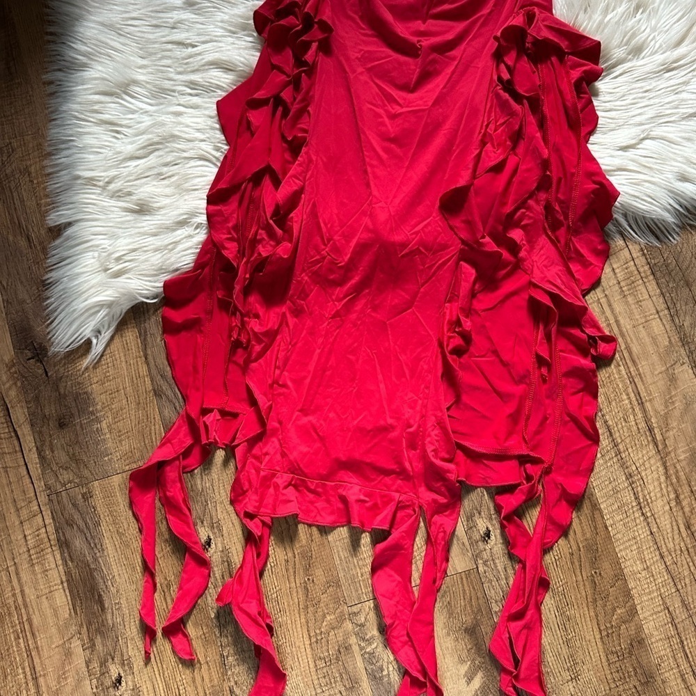 LOINESS Rendezvous Strapless Ruffle Midi Dress In Red - Picture 5 of 7